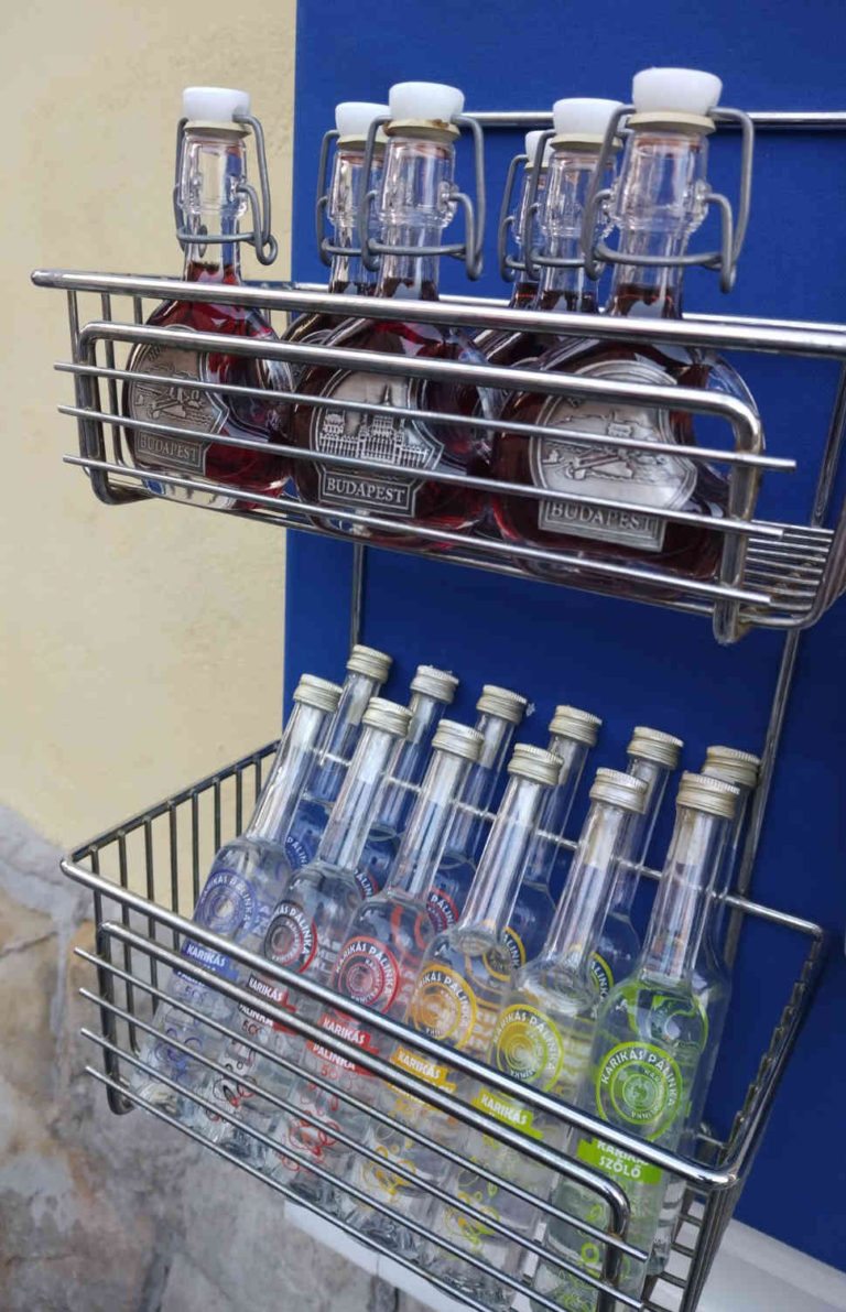 Where to buy souvenirs in Budapest?