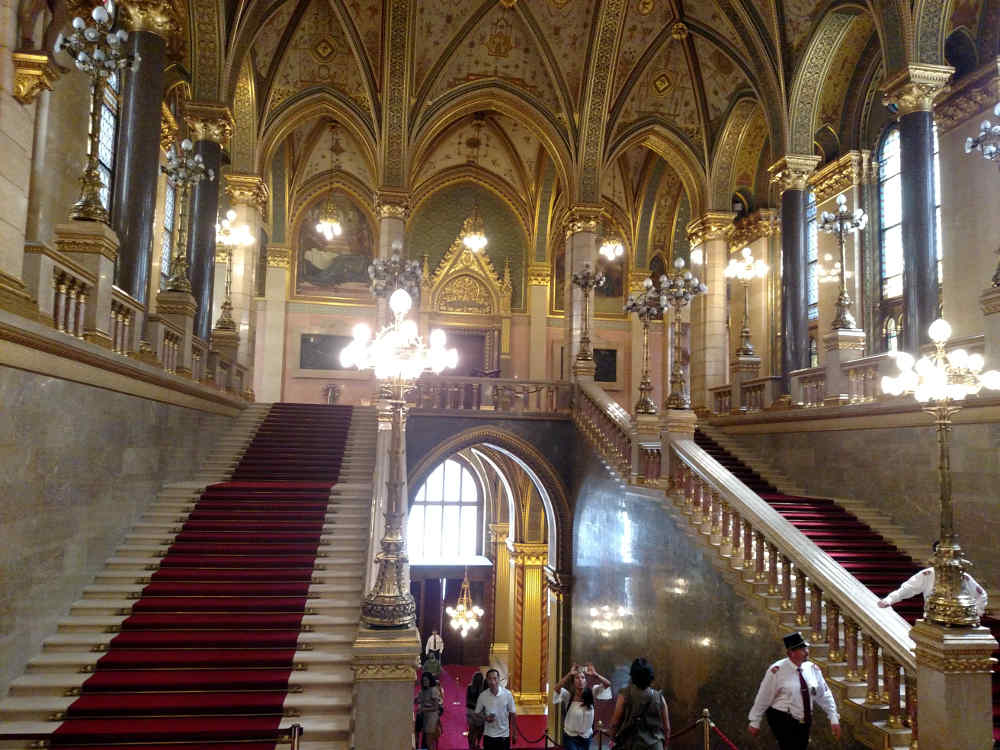 Parliament Budapest visit on Hungarian national day