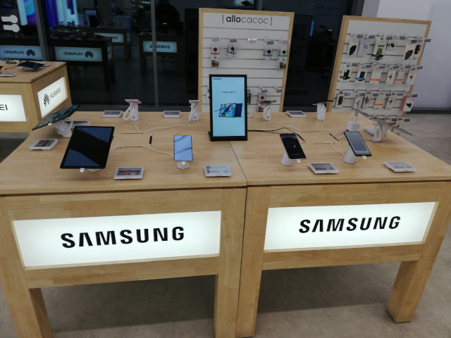 Samsung Mobiles Budapest
