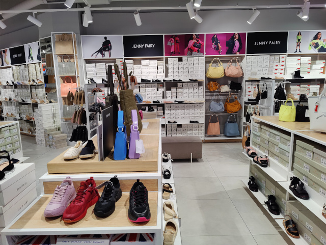 Women Shoe store in Budapest