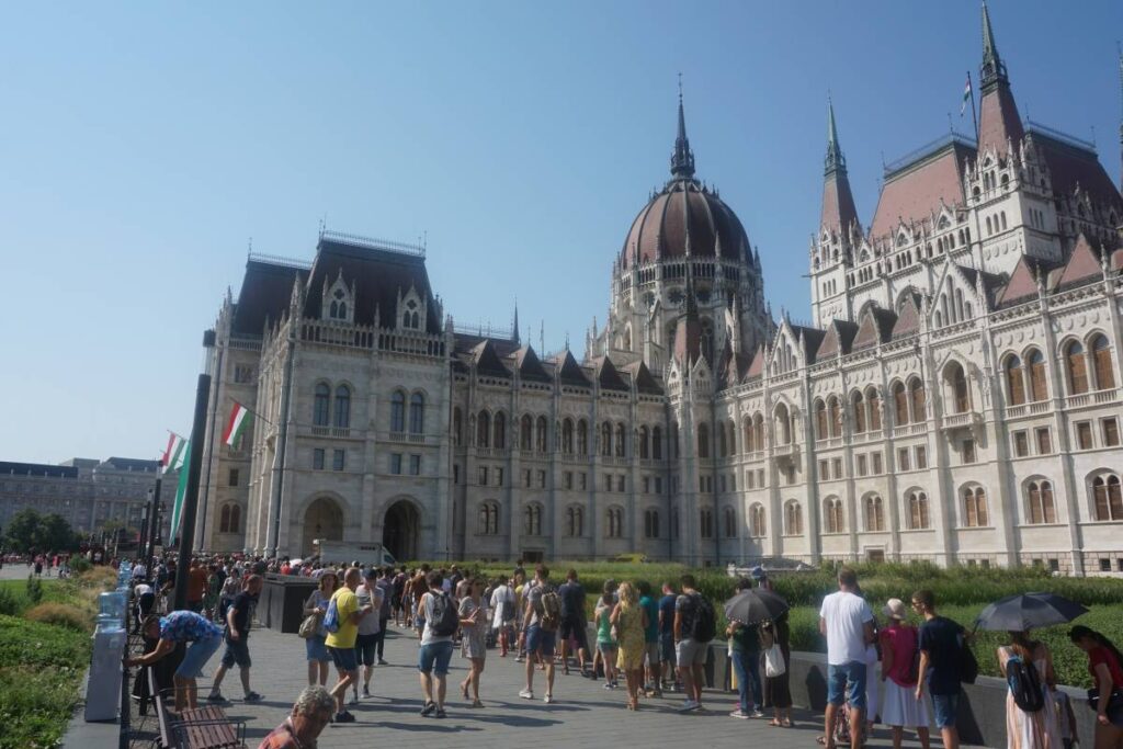 Free Tour Budapest Parliament