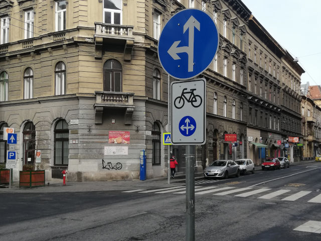 Hungary traffic signs